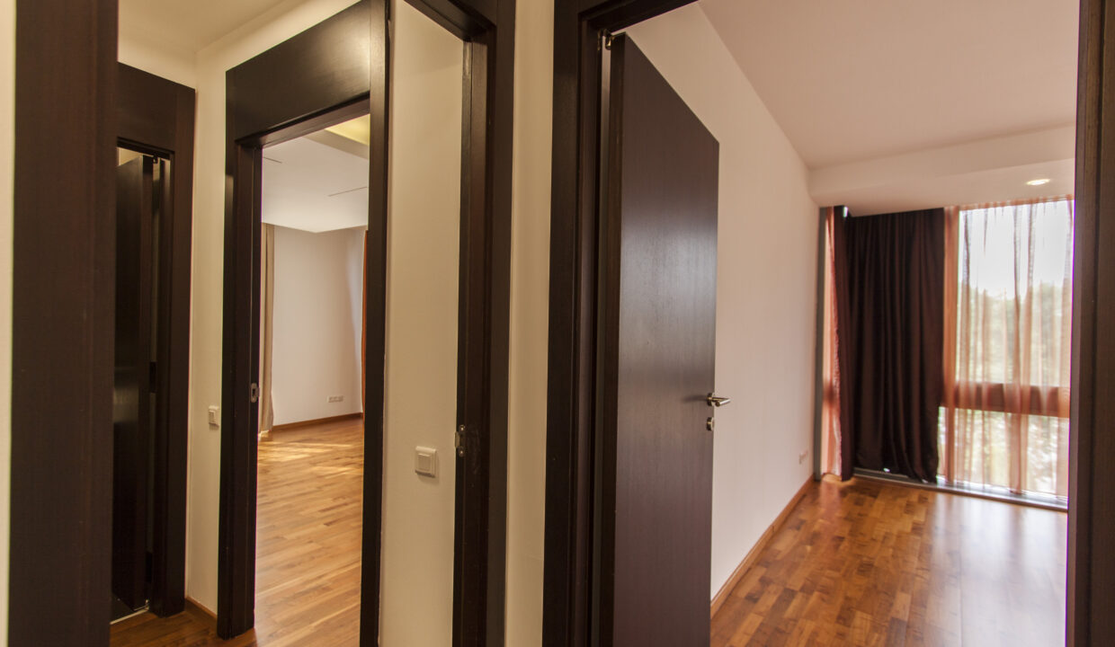 Apartament 4 camere Iancu Nicolae