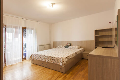 Apartament 3 camere Novaci_9
